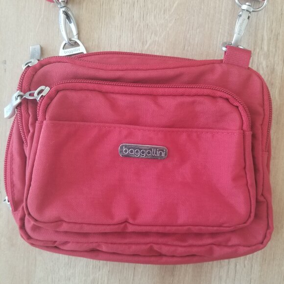Baggalini Convertible Crossbody/Fanny Pack Purse - Picture 5 of 6